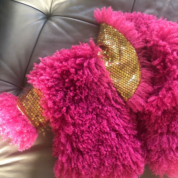 Hot pink Saks faux fur shaw/short jkt - Picture 4 of 5